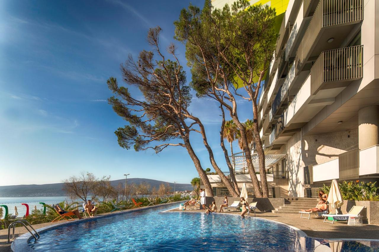 Carine Hotel Park Bijela Exterior foto