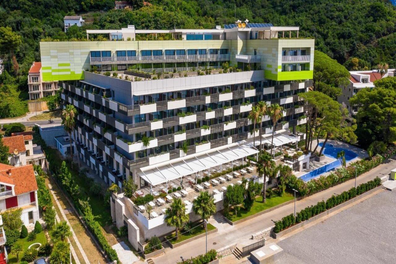 Carine Hotel Park Bijela Exterior foto