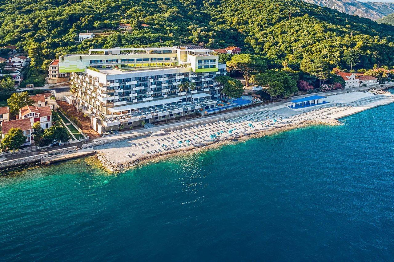 Carine Hotel Park Bijela Exterior foto